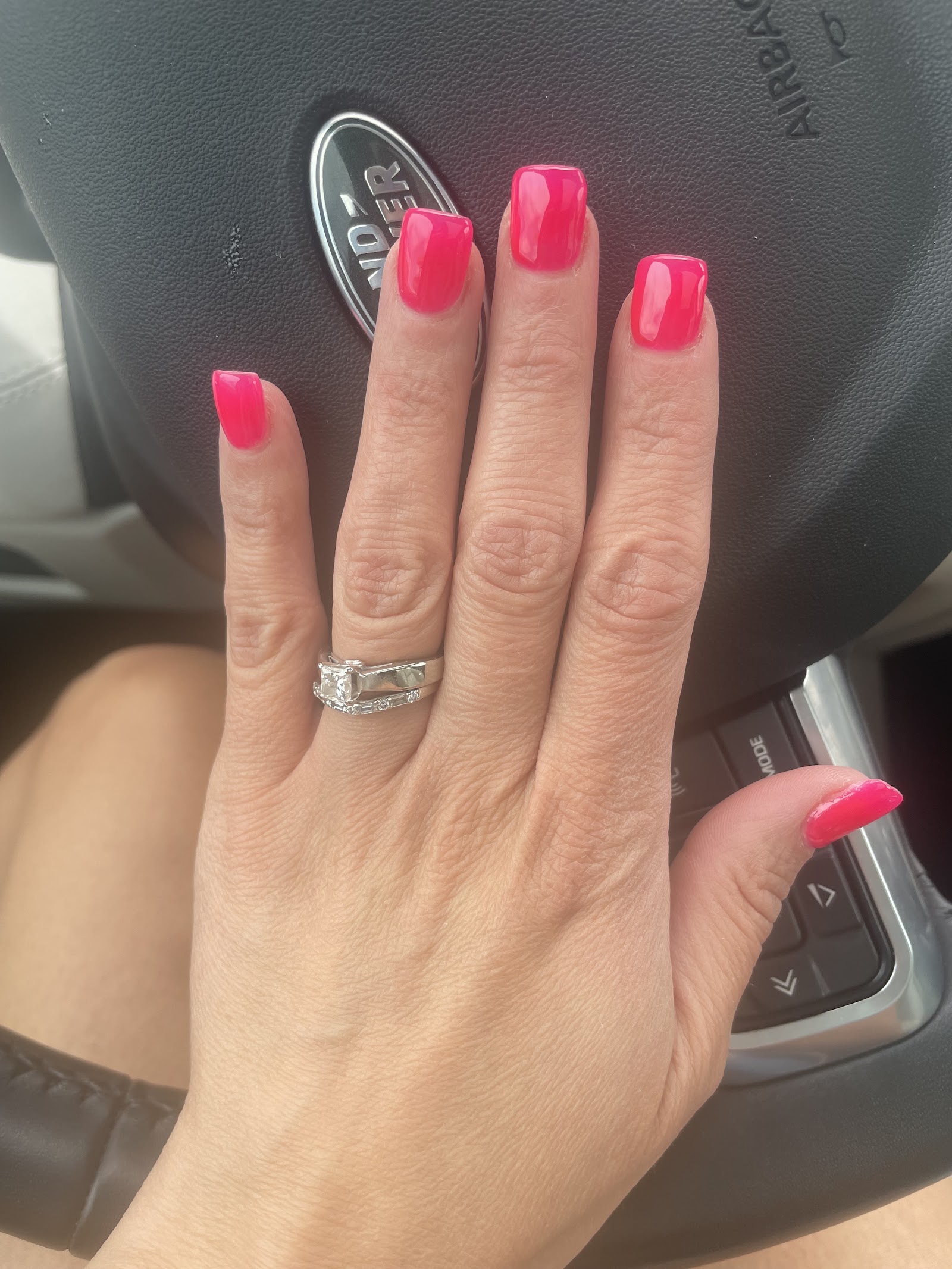 Marseille Nail Salon nail photo 1