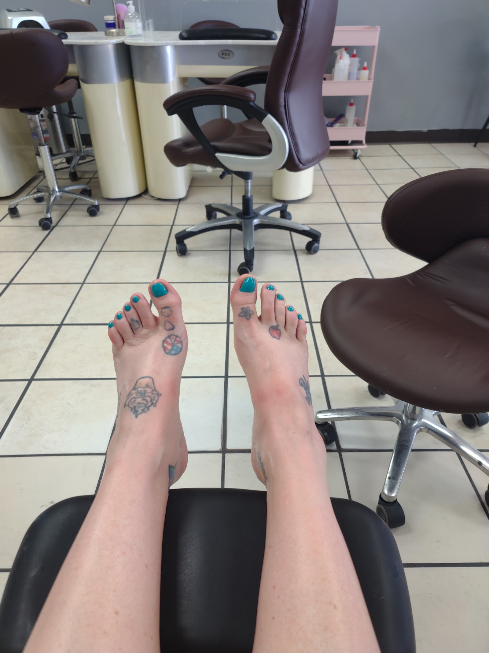 Marseille Nail Salon nail photo 7